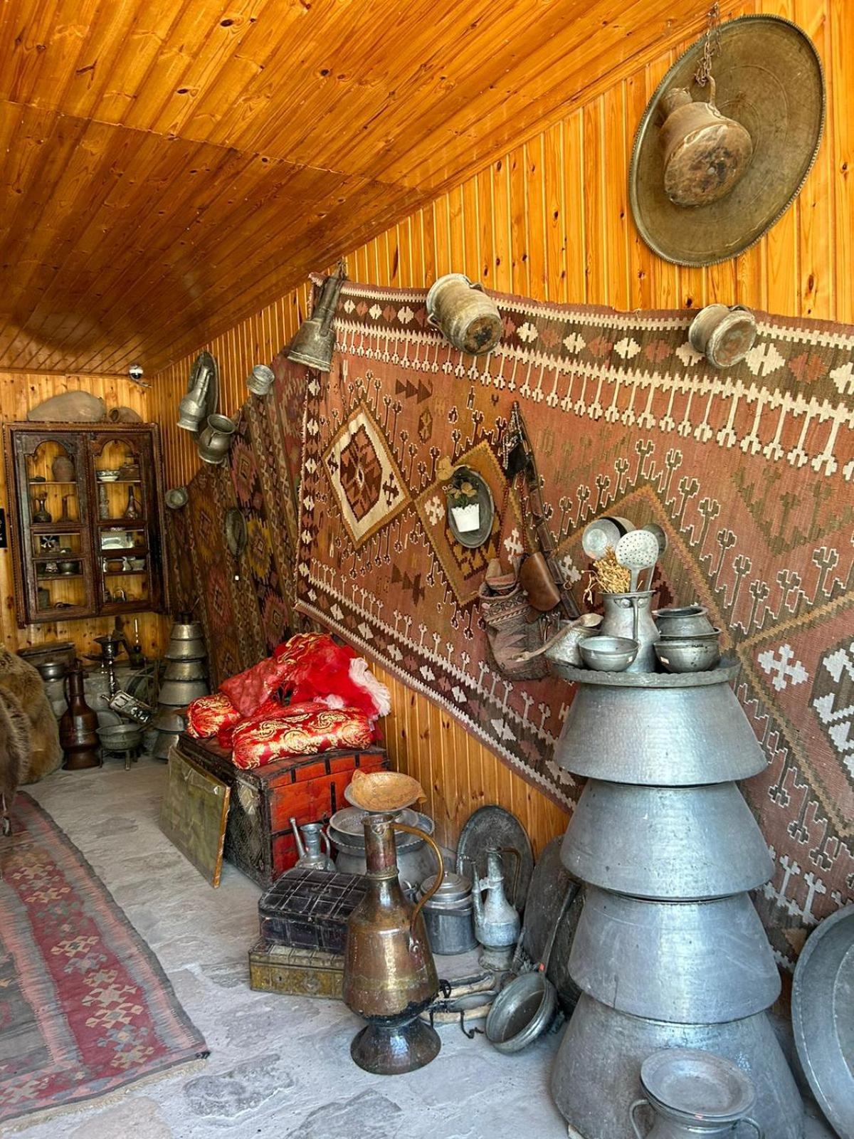 Polad Lahic Exterior foto