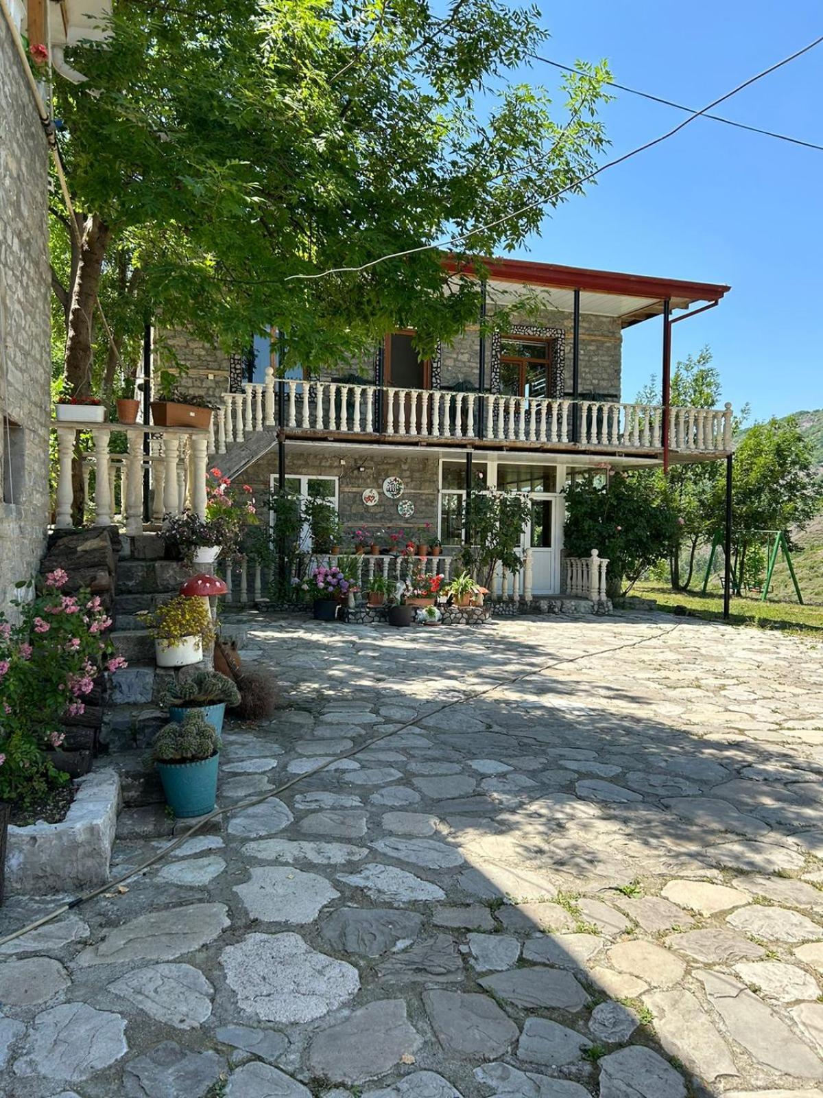Polad Lahic Exterior foto